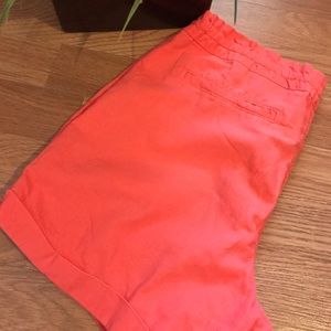 Woman's shorts